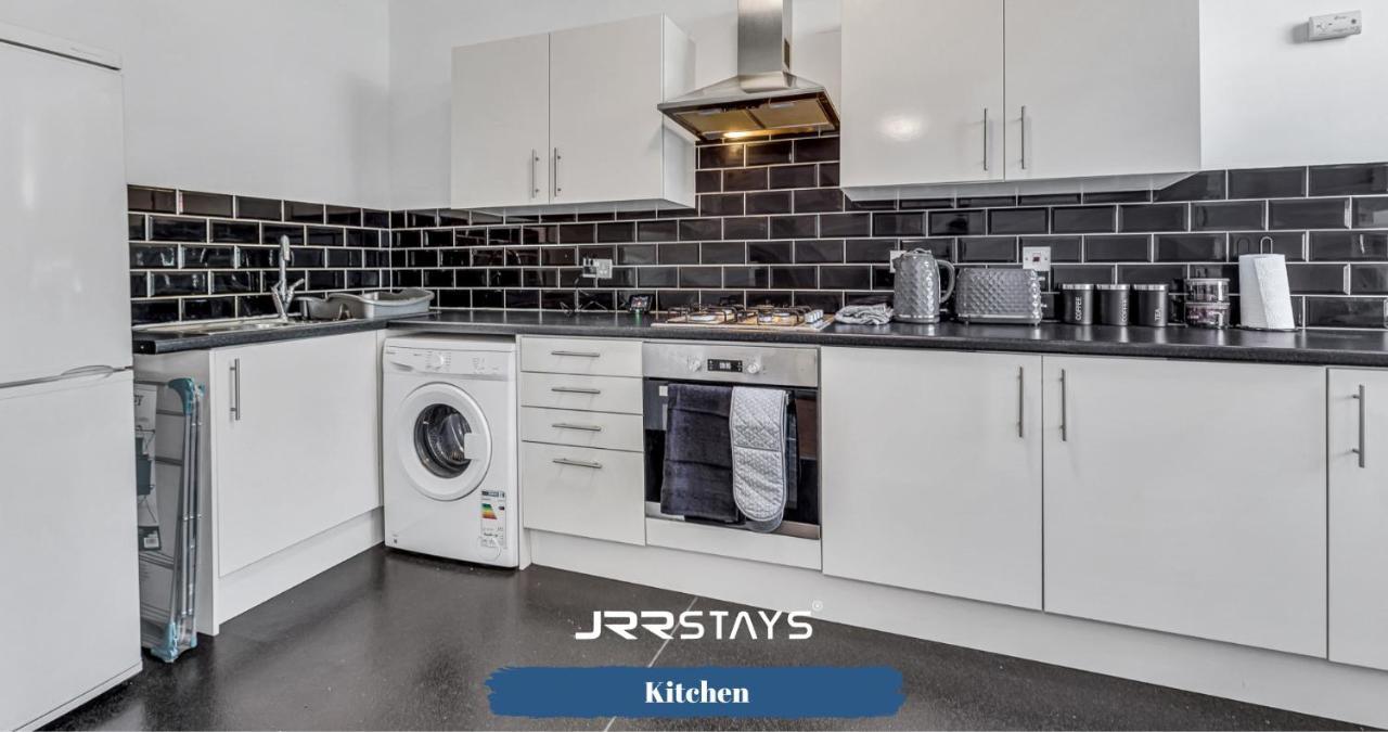 Cardiff Stylish 2 Bedroom Sleeps 6 Wi-Fi - Jrr Stays Bagian luar foto