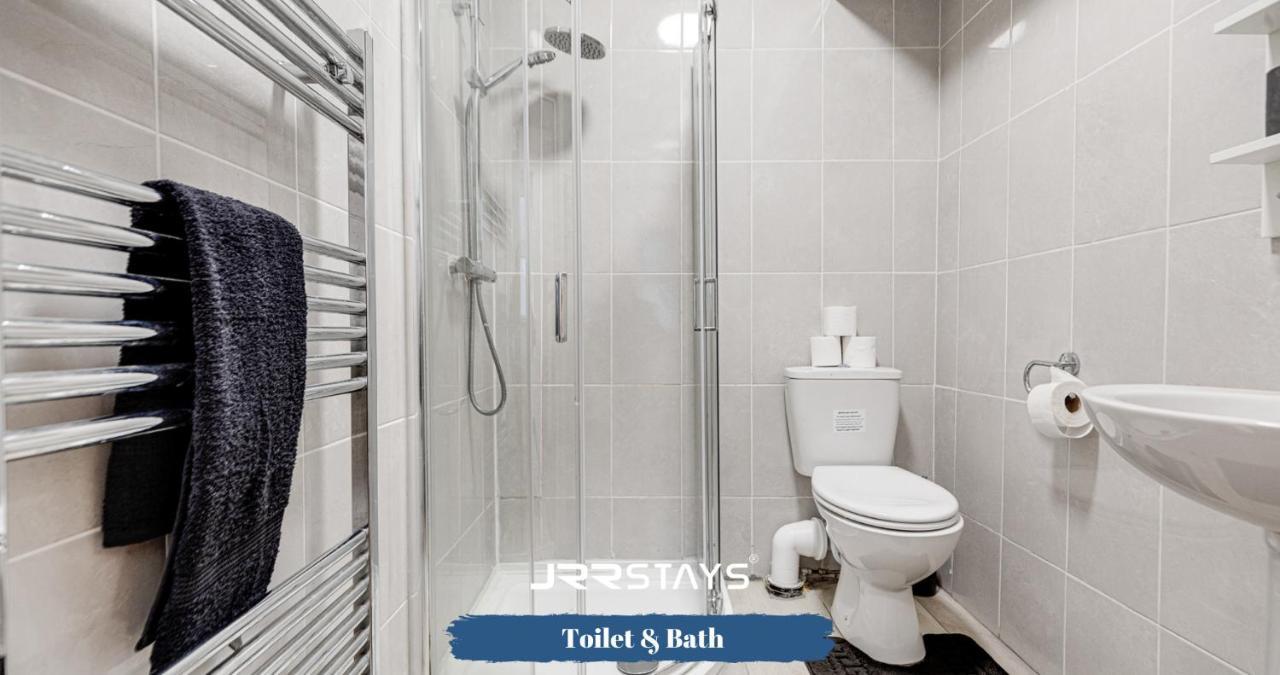 Cardiff Stylish 2 Bedroom Sleeps 6 Wi-Fi - Jrr Stays Bagian luar foto